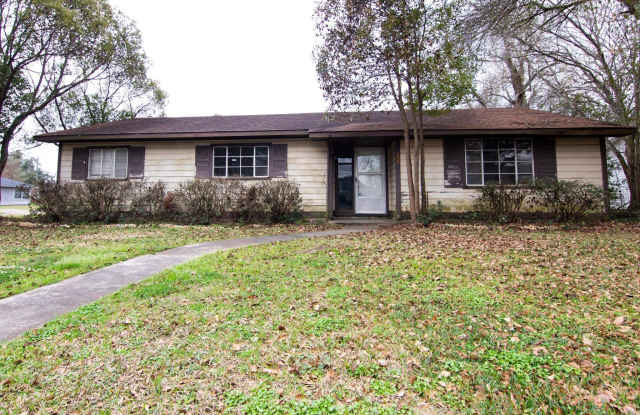 2430 McKee Dr photos photos
