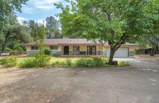 Central location in country setting! In law unit attached to house! MUST SEE! photos photos