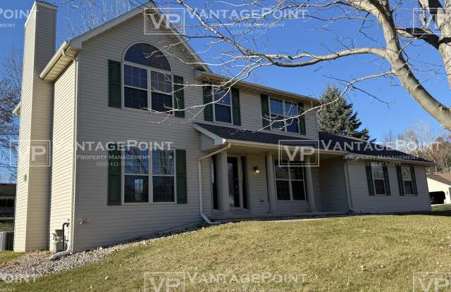 2125 Elvira Way - 2125 Elvira Way, Suamico, WI 54313