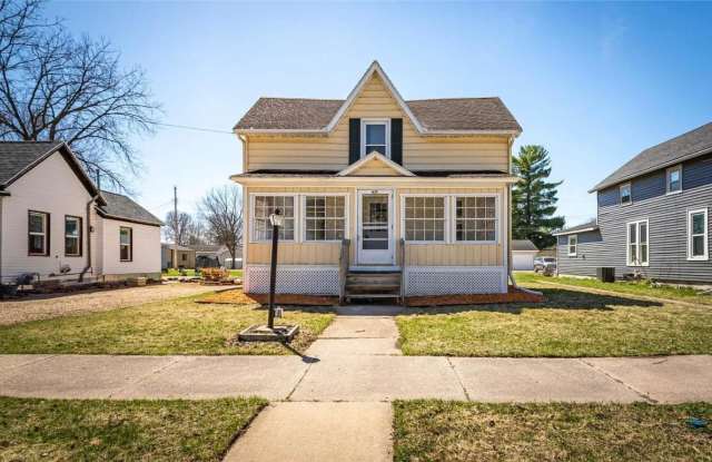 4 Bedroom Single Family Home in Sparta Gallery 1