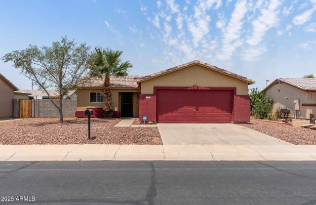724 E ROBERTS Avenue photos photos