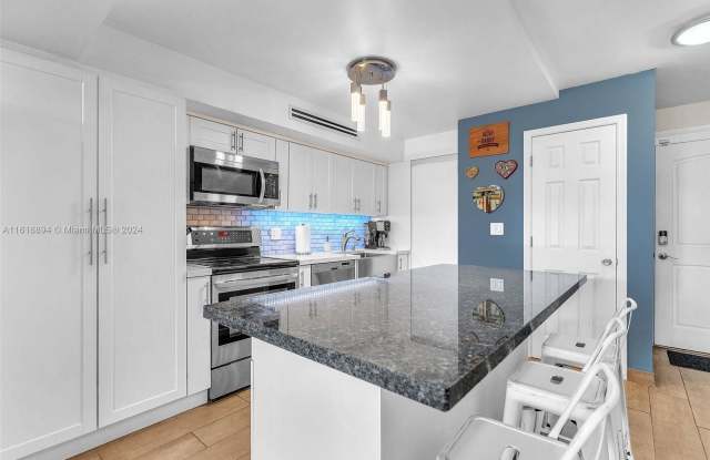 3026 Center Street - 3026 Center Street, Miami, FL 33133