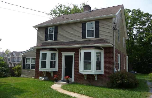 507 PENNOCK AVE Gallery 2