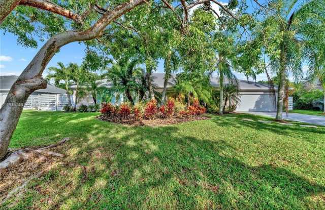 14825 SW 149th Ct photos photos