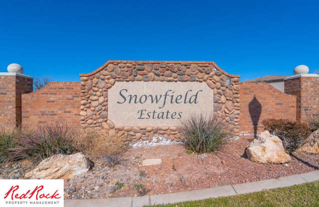 4 Bedroom Home- Small Dog Allowed - 61 South Clinton Circle, St. George, UT 84770