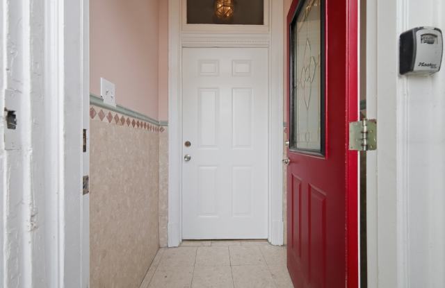 1832 North Capitol Street Northwest - 1 Gallery 4