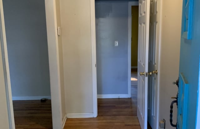 818 West Gordon Avenue Gallery 2