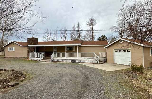 Beautiful Redmond Home on 5+ Acres!! (3Bd/2Ba) 333 SW 35th photos photos