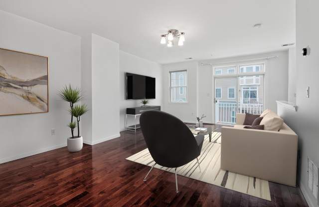 326 MIDLAND CT photos photos