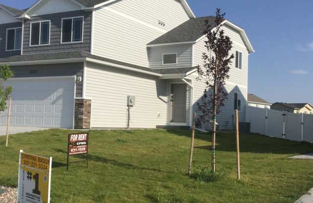 3 BEDROOM 2.5 BATHROOM SADDLE RIDGE TOWNHOUSE - 6727 Painted Rock Trail, Cheyenne, WY 82001