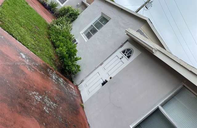 1842 Johnson St photos photos