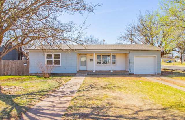 Great 3 Bedroom Home in Central Lubbock photos photos