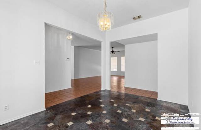 3409 VIOLET DR. Gallery 4