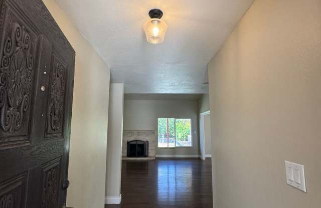 For Rent: Charming Single-Story Home in Desirable Benicia! Gallery 3