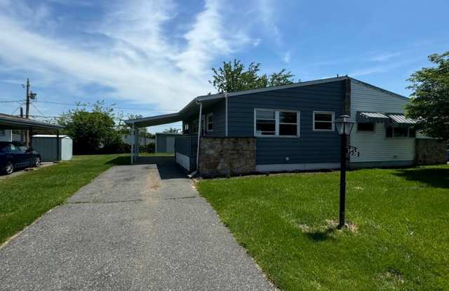 THREE BEDROOM TWIN photos photos