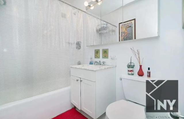 451 West 37th Street Gallery 4