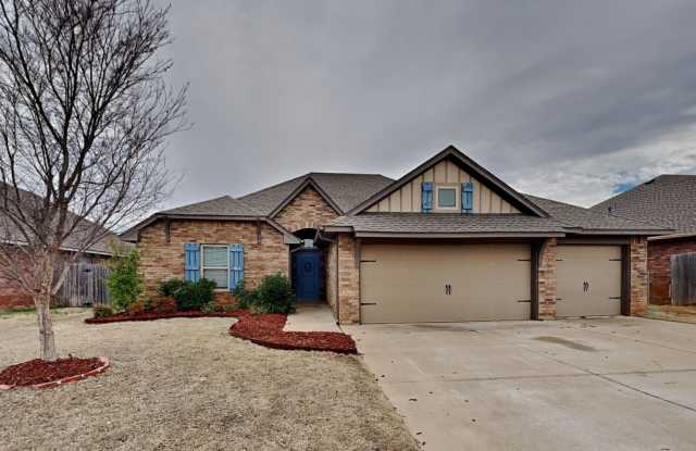 Beautiful 4 Bed 2 Bath Home in Mustang School District photos photos