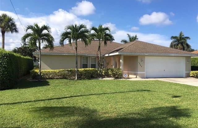 3599 Tomlinson ST - 3599 Tomlinson Street, Bonita Springs, FL 34134