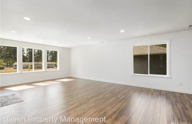 15302 4th Ave Court E Gallery 2