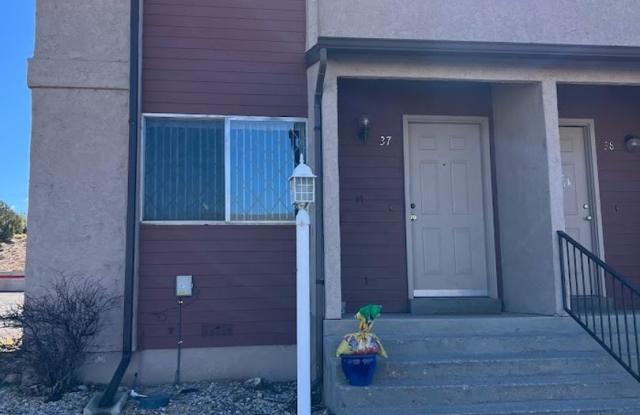 Nicely Maintained Condo! photos photos