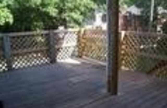 2027-2028 MUST READ Two Full Kitchens / 504 14th ST NW Gallery 3