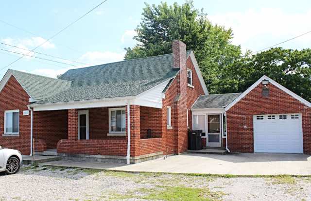 Camargo Red Brick House 3 Bedroom+ Bonus and 1 Bath - 4652 Camargo Road, Camargo, KY 40353 Camargo Red Brick House 3 Bedroom+ Bonus and 1 Bath - 4652 Camargo Road, Camargo, KY 40353
