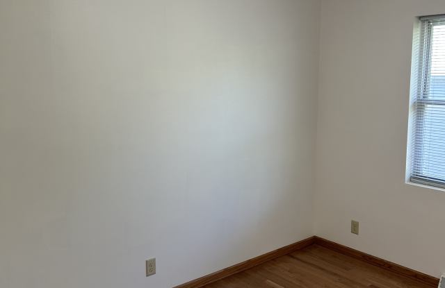 2624 South Fulton Street Gallery 3