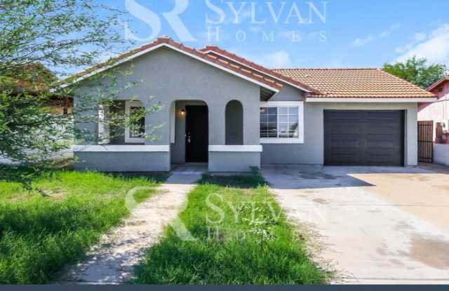 137 East Beech Avenue - 137 East Beech Avenue, Casa Grande, AZ 85122