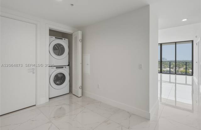 1170 E HALLANDALE BEACH Gallery 2