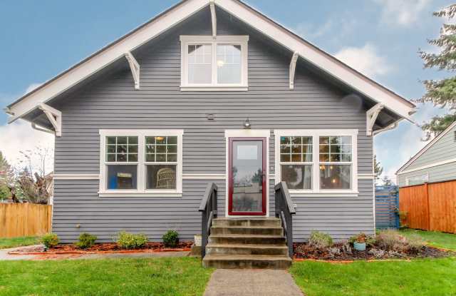 Updated 3 bedroom 1.5 bath + Office in North Tacoma - 4827 6th Avenue, Tacoma, WA 98406