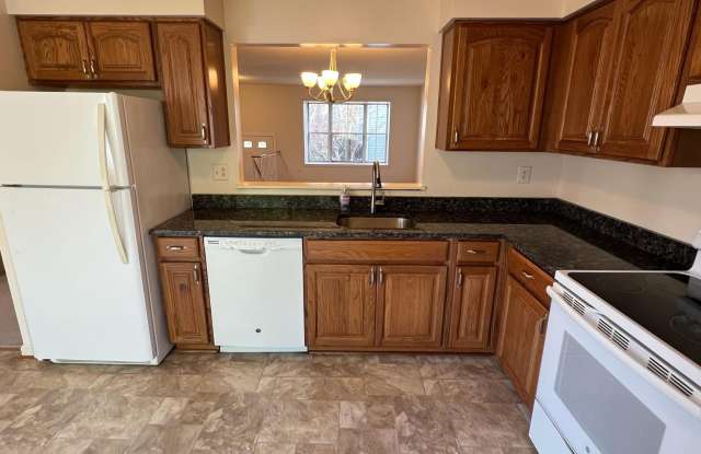 18002 SUNSET LAKE Court Gallery 3