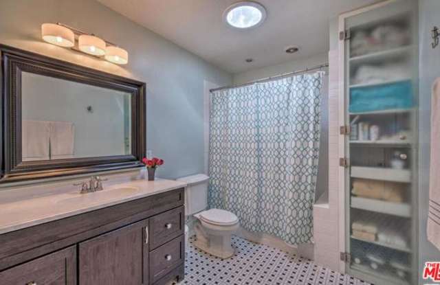 2621 Manning Avenue - 2621 Manning Avenue, Los Angeles, CA 90064