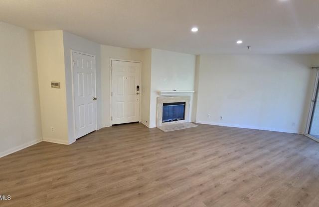 697 Sutton Crest Trail unit: 303 photos photos