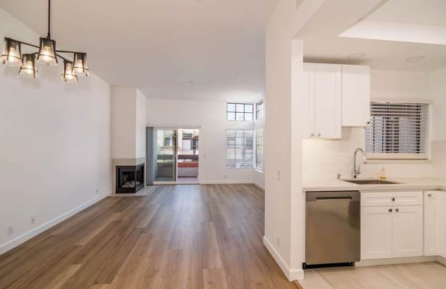 2601 S Broadmoor Dr Gallery 2