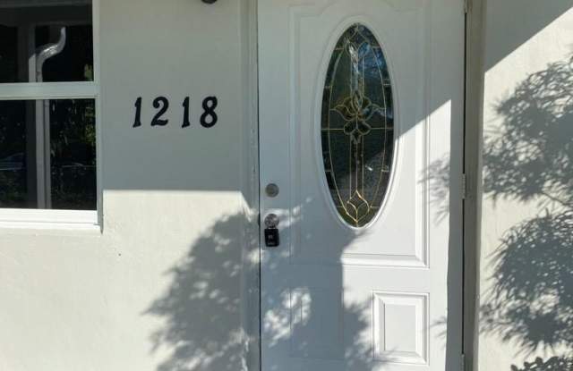 1218 S B Street - 1218 South B Street, Lake Worth, FL 33460