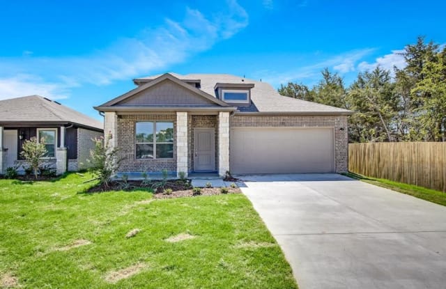 142 Fairmeade Drive - 142 Fairmeade Drive, Terrell, TX 75160
