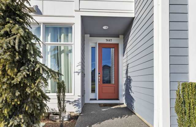7447 Southeast Chinquapin Drive Gallery 4