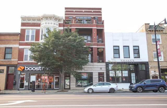 2521 W North Avenue photos photos