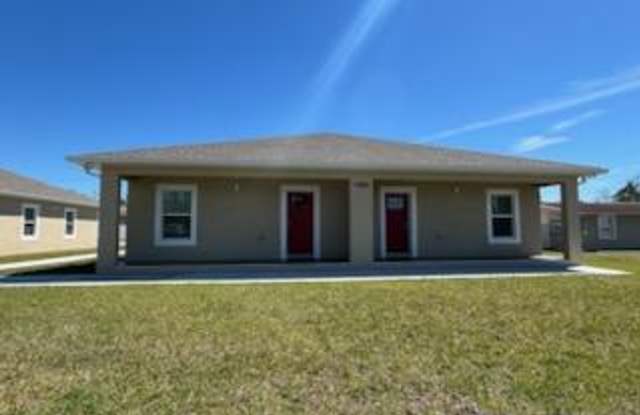 Beautiful 3/2 duplex in Seffner photos photos