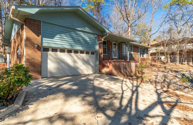 **MOVE IN SPECIAL - $200.00 OFF FOR THE FIRST 2 MONTHS - MOVE IN SPECIAL** with oversized bedrooms, and lots of living space. photos photos **MOVE IN SPECIAL - $200.00 OFF FOR THE FIRST 2 MONTHS - MOVE IN SPECIAL** with oversized bedrooms, and lots of living space. photos photos