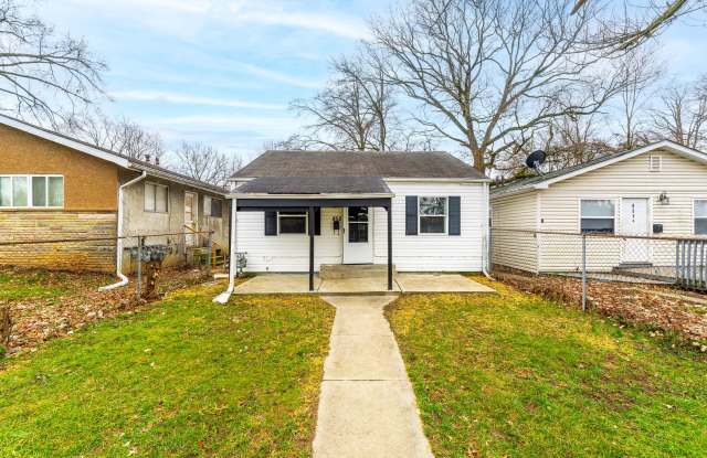 Fully Renovated 2BR Home with Modern Upgrades  Spacious Yard photos photos