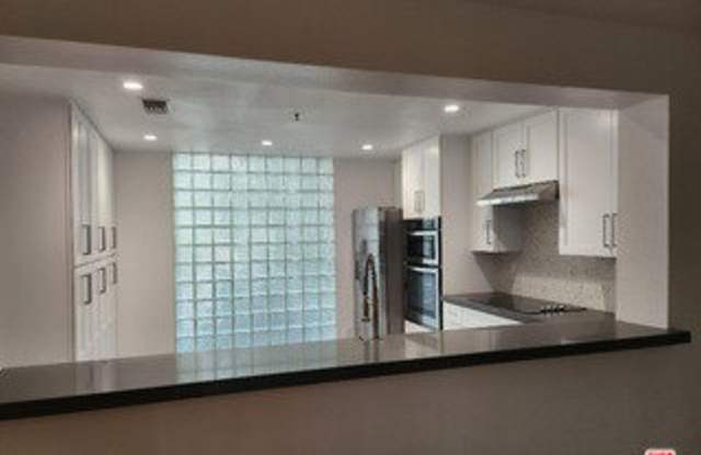 2122 Century Park East Gallery 3
