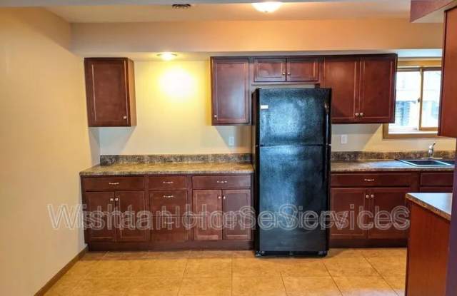 300 N Clay St - 300 North Clay Street, Macomb, IL 61455 300 N Clay St - 300 North Clay Street, Macomb, IL 61455