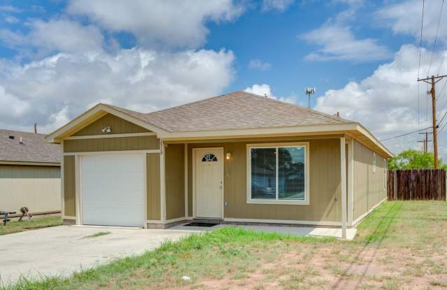 Cozy 3 bedroom Home photos photos