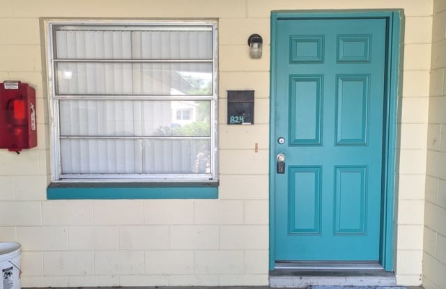 Spacious 2-Bedroom, 1-Bath First-Floor Apartment for Rent. Furry friends welcome! photos photos