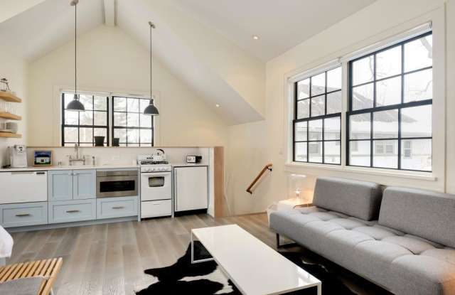 1733 Knox Avenue S Gallery 4