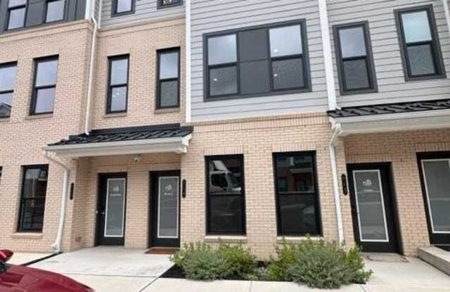 714 PARKER BOULEVARD photos photos