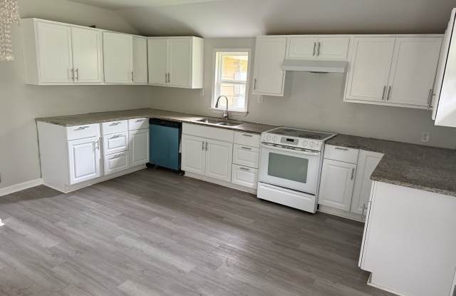 3115 Parkwood Road photos photos