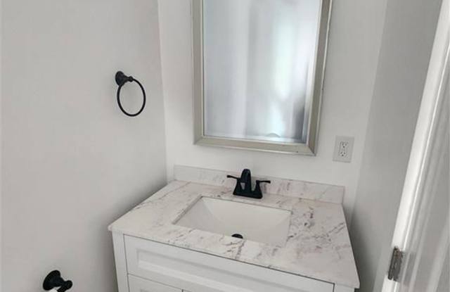 13542 Hamlin Street photos photos