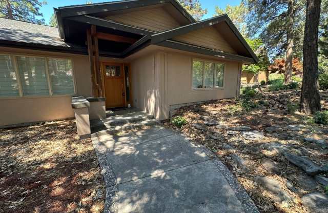 11138 Merganser - 11138 Merganser Road, Klamath County, OR 97601